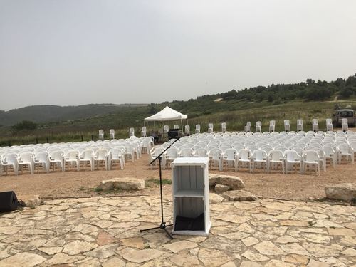 פודיום נואמים מעץ